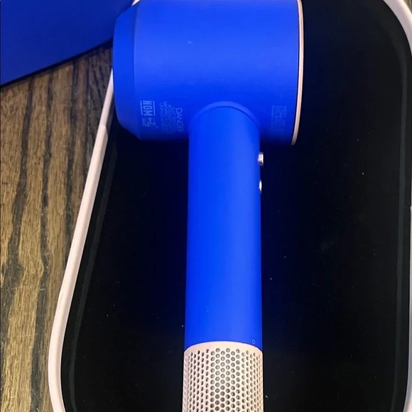 Dyson | Supersonic Blue and Pink Hair Dryer /Styling Set - Picture 8 of 10